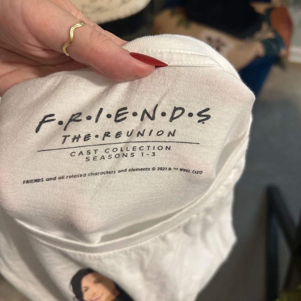 Friends Shirt - Picture 3 of 3